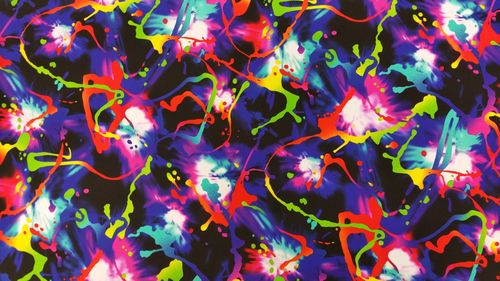 koning blauw met black light